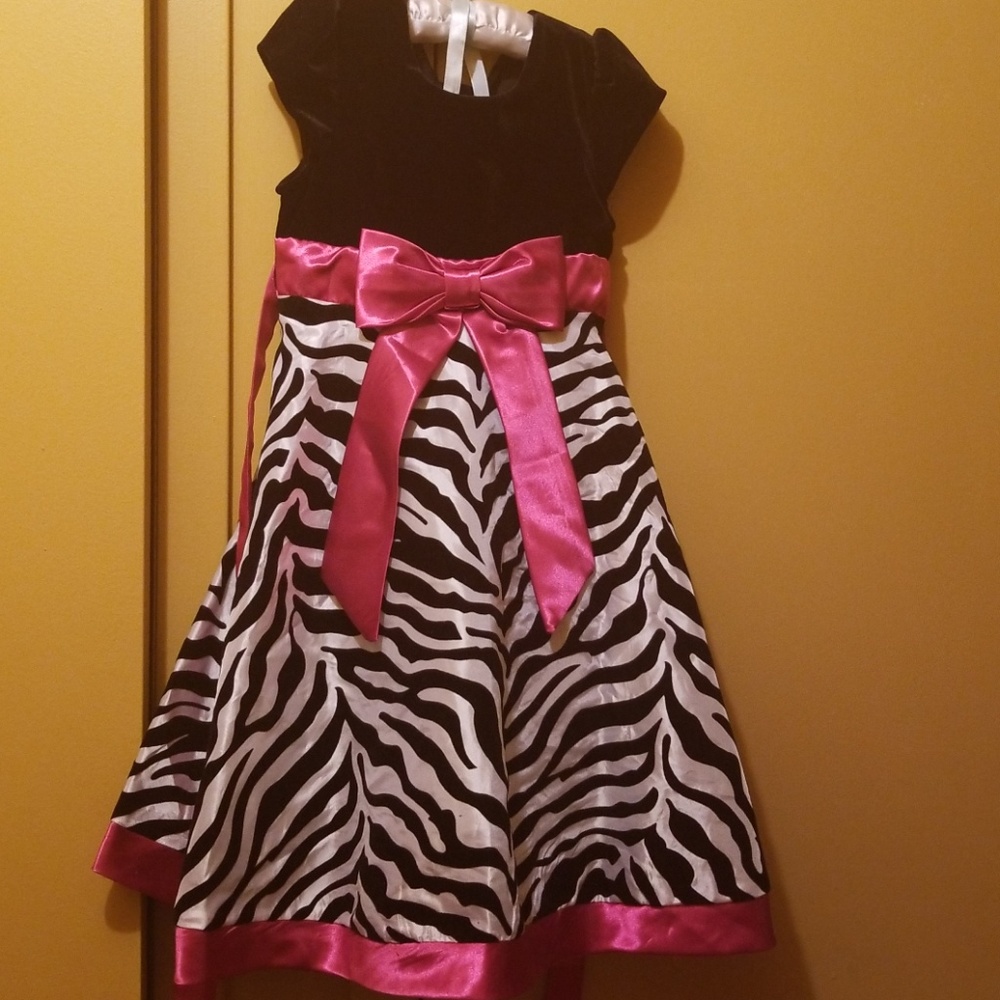 Little Girl's Dress